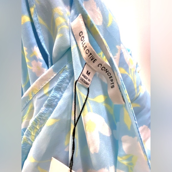 NWT-Collective Concepts Blue Floral Dress Size Medium - Picture 6 of 9